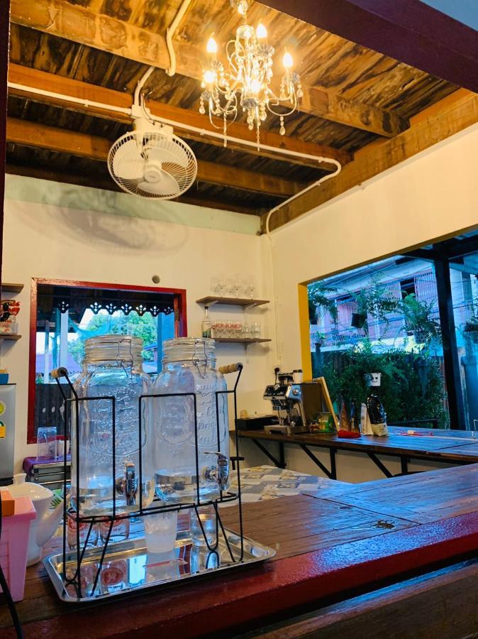 Baan Mae Somkid Homestay Sukhothai Exterior foto